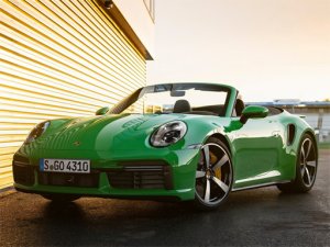 Porsche 911 Turbo Cabriolet Puzzle Game Online